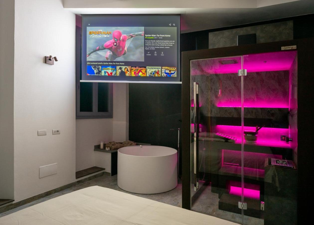 F1Rst Suite Apartment & Spa Флоренція Екстер'єр фото