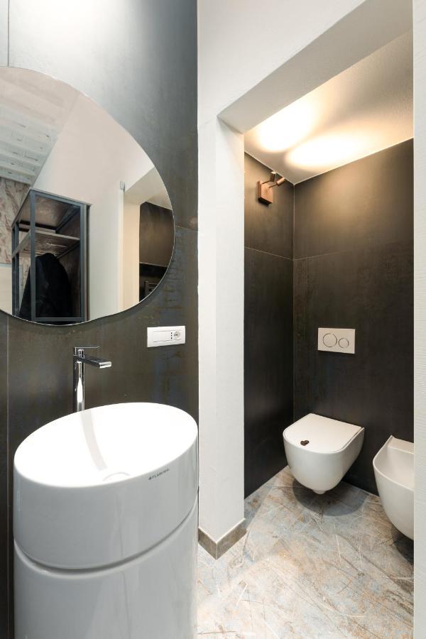 F1Rst Suite Apartment & Spa Флоренція Екстер'єр фото