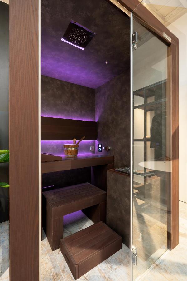 F1Rst Suite Apartment & Spa Флоренція Екстер'єр фото