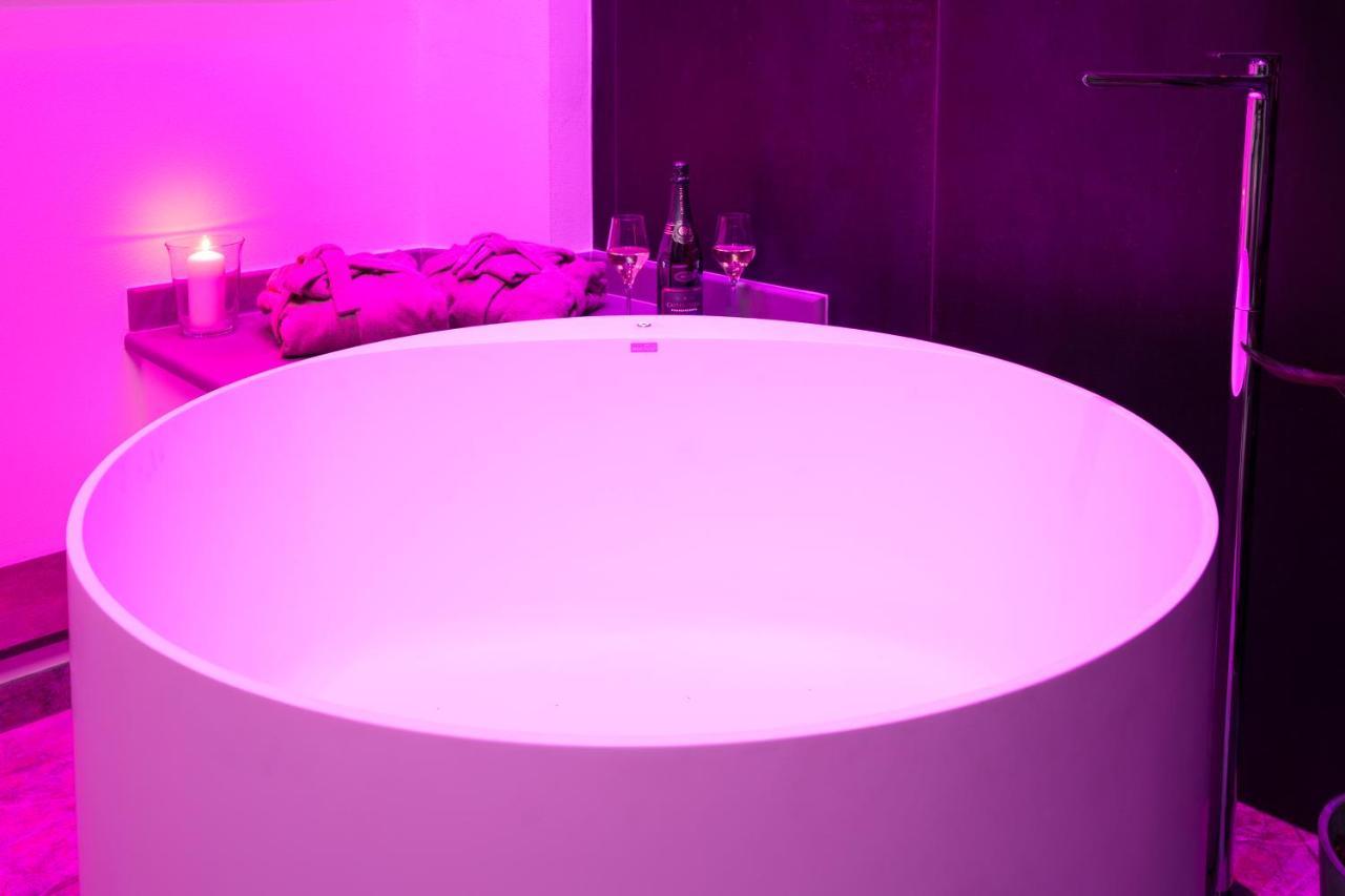 F1Rst Suite Apartment & Spa Флоренція Екстер'єр фото